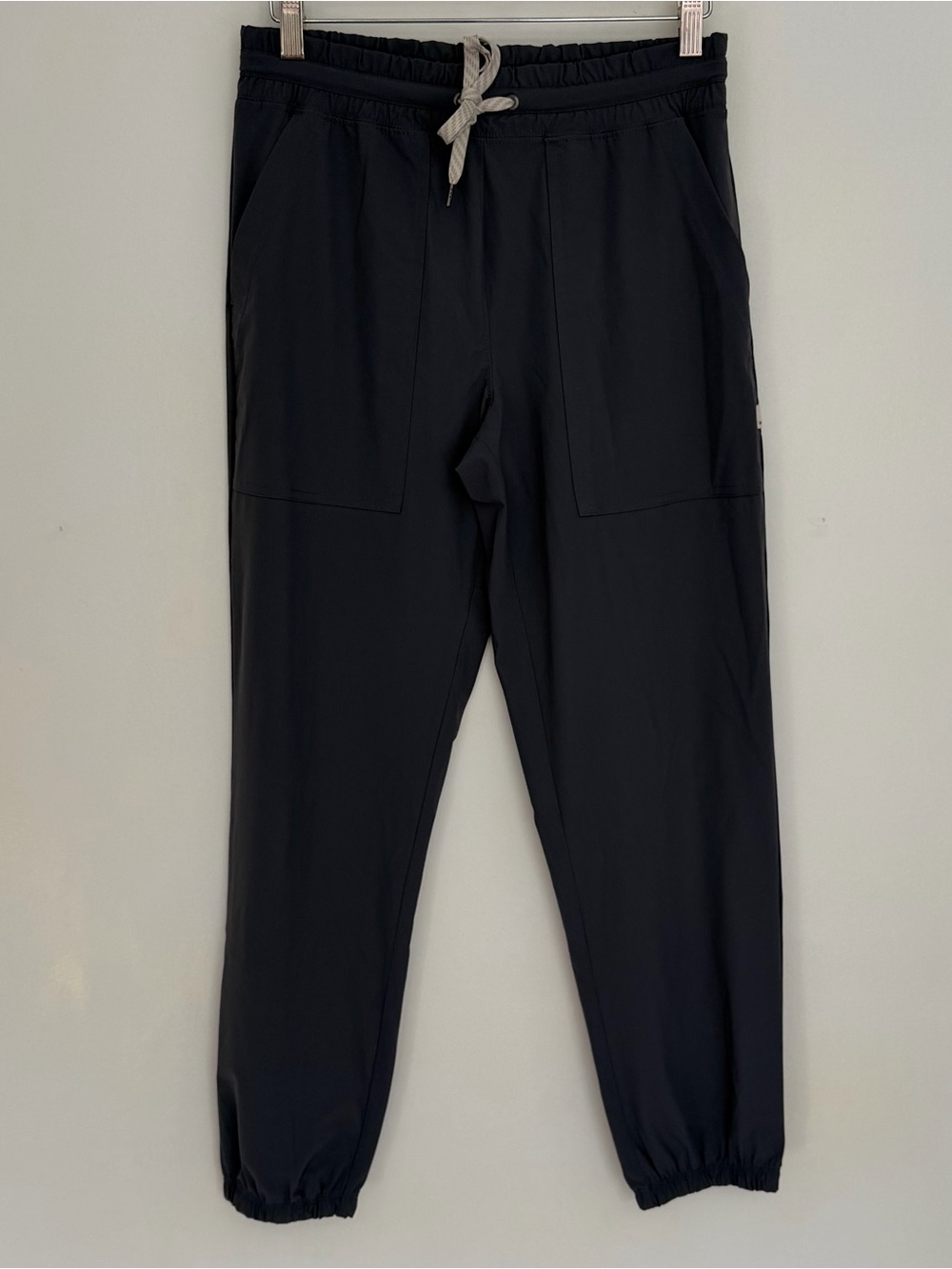 Vuori "Miles" Azure Blue Grey Cropped Fit Ankle Pant Jogger